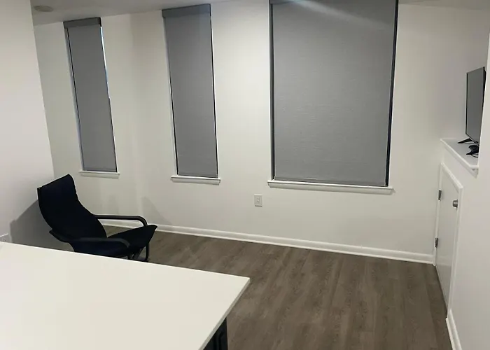 Pentagon Luxe Apartments