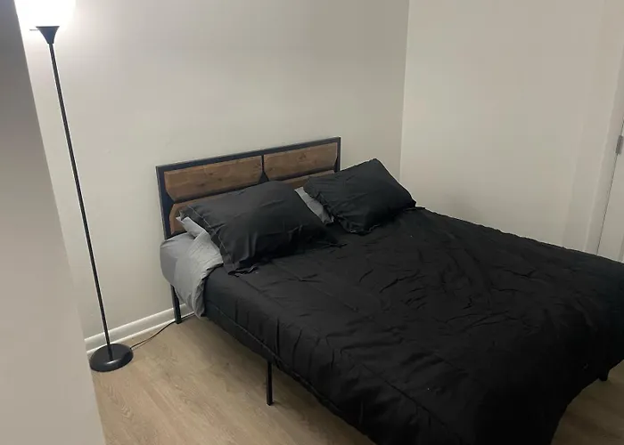 Pentagon Luxe Apartments