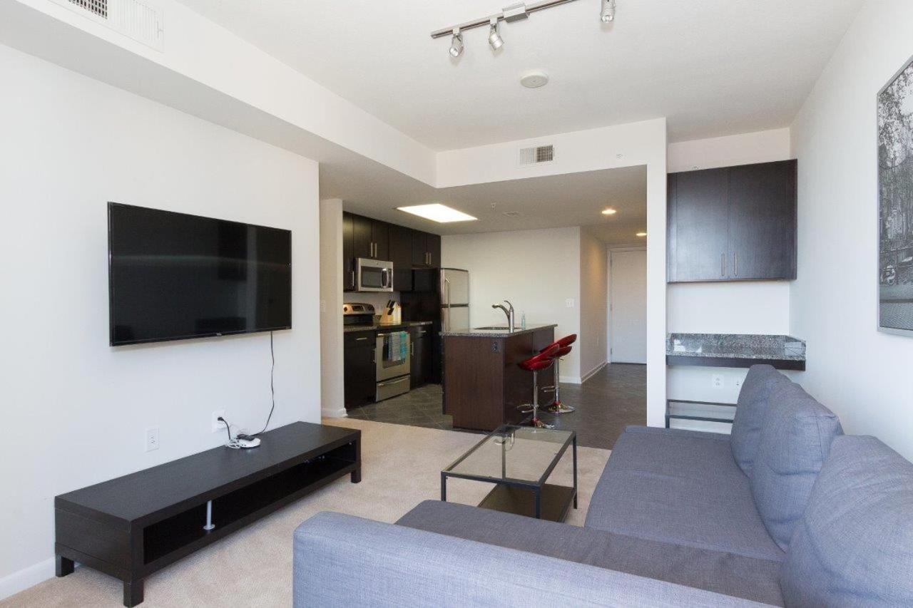 Pentagon Luxe Arlington