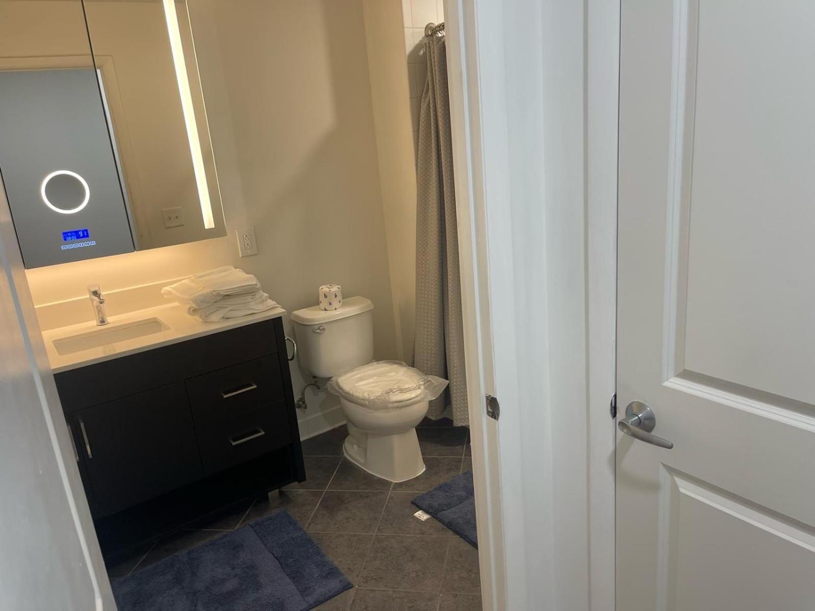 Pentagon Luxe Arlington